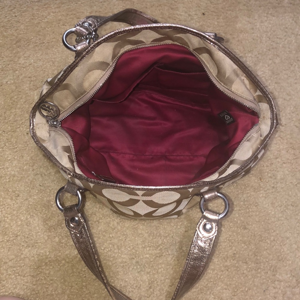 Coach Hand bag - Picture 3 of 3